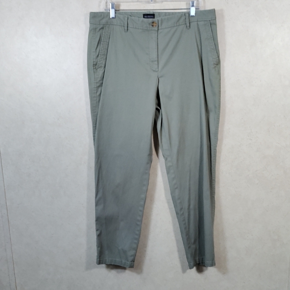 D157 Talbots olive green cotton Relaxed Fit Chino pants 12